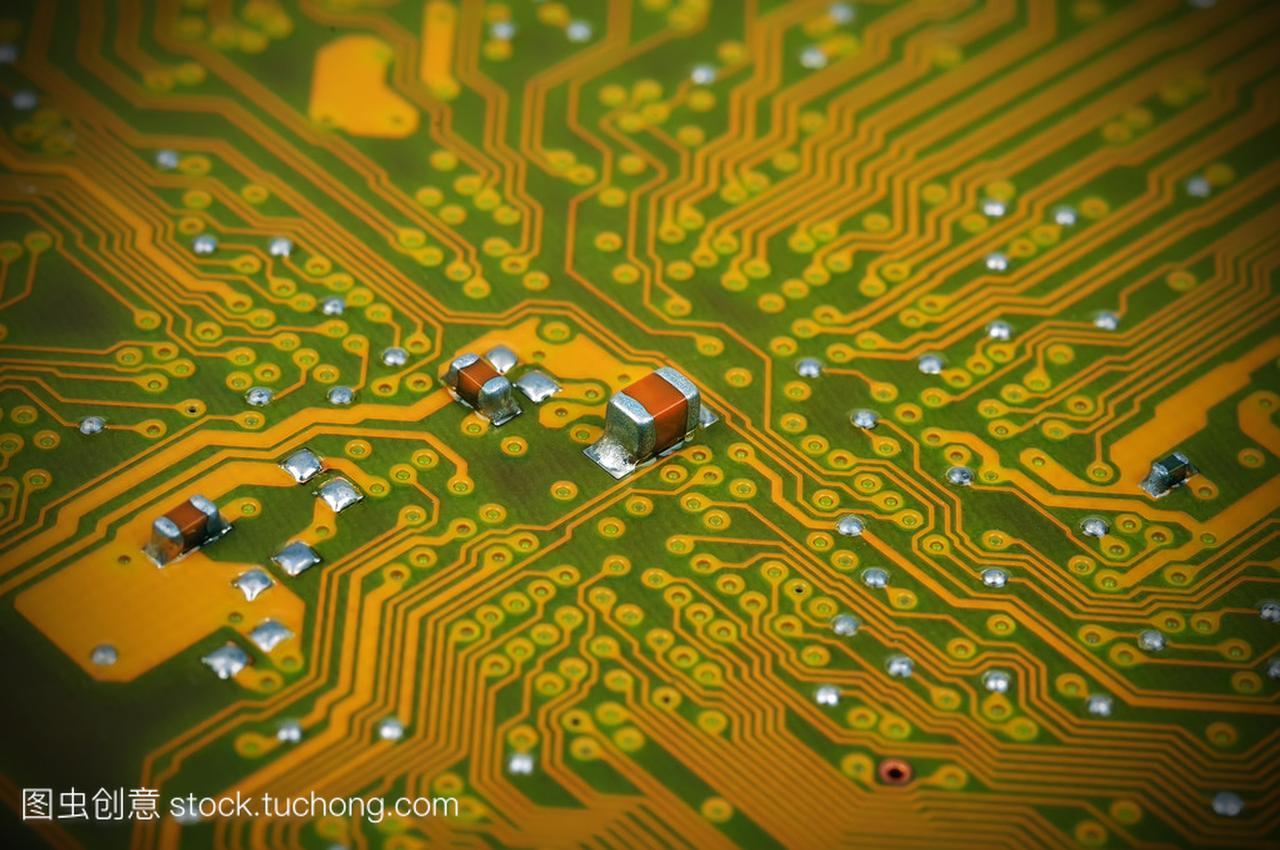 PCB电路板是啥？ 电路板的作用(图1)