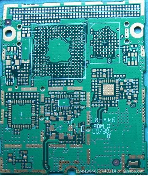 “电子骨架”觉醒：万亿PCB帝国如何托起AI与新能源的黄金十年！(图1)